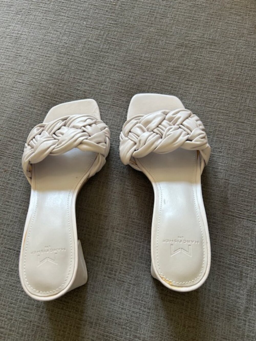 NEW!  Marc Fisher Cerita Sandals - Pale Gray - Size 7 - Picture 2 of 3